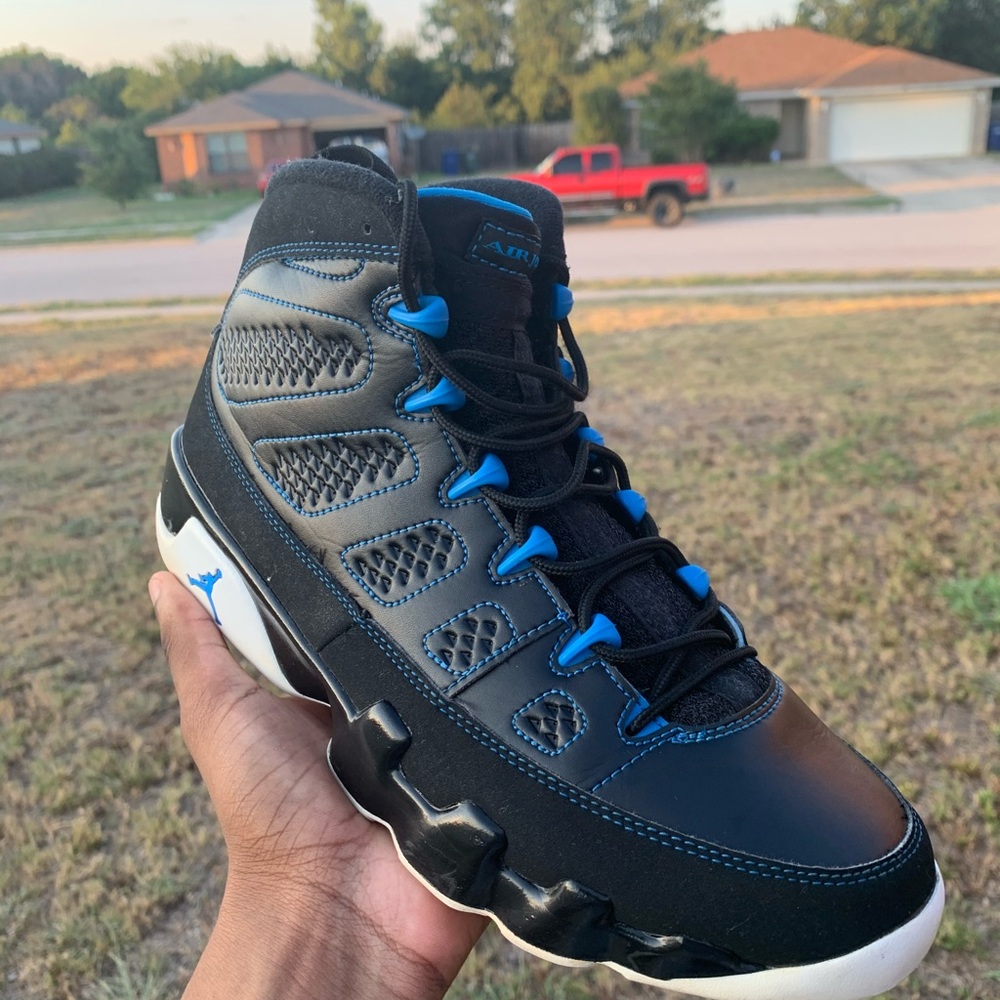 **RARE** AIR JORDAN 9 Retro “Photo Blue”